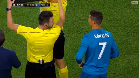 Ngày mà Cristiano Ronaldo phơi áo tại thánh địa Camp Nou🔥 #cristianoronaldo #ronaldo #cr7 #realmadrid #potugal🇵🇹 #fpyシ #Soccer #football #bongda_fc🔥 #xuhuongtiktok2024😘🥺🥺❤❤ 