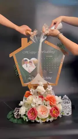 Khung tranh rót cát ngày cưới vừa đẹp vừa sang ✨💞  #damcuoi #wedding #rotcatdamcuoi 