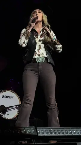 Lainey Wilson: LIVE Tour “wait in the truck” 20.03.2024 Melbourne, AU #HARDY #laineywilsonhardywaitinthetruck #laineywilson #livetour #melbourne #australia #bellbottomcountry #countrymusic #laineywilsonlivetour 
