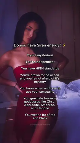 comment ur traits #sirenenergy #femmefatale #femmefataleaesthetic #sirenaesthetic #feminineenergy #femininity #foryou #seduction #theartofseductionexplained 