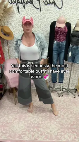 Cute but comfy! #MomsofTikTok #summerwardrobe #momfit #wednesday #newarrivals #tiktokshopfinds #casualoutfits 