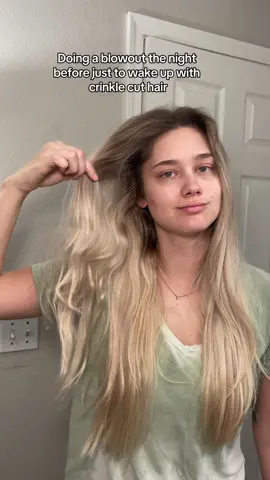 Can you tell what side I slept on??😂 #fyp #viral #hair #hairtok #funny #lol #hairfail #blowout #morning 