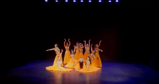 Derbake Presentación 31 de alumnas @Bellydancer.cl  Teatro San Gines 🧡✨#bellydance #belly #baile #dancer #dancing #arabe 