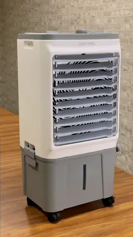 Ele voltou! 🤩 Os Climatizadores de ar de 16 litros da Ventisol, o queridinho de muitos! Com 130W de potência, 3 níveis de ventilação e oscilação e com compartimento para gelo, tenho certeza que ele dará  conta do calorão. Peça o seu agora mesmo através do WhatsApp: 📱(62) 3434-3089 #climatizador #climatizadordear #ventisol #climabom #clima #ambiente 