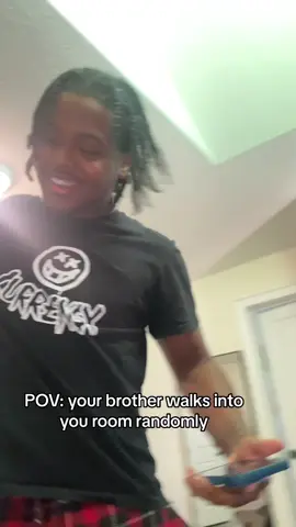 They be annoying for no reason😭 #viral #fyp #Siblings 