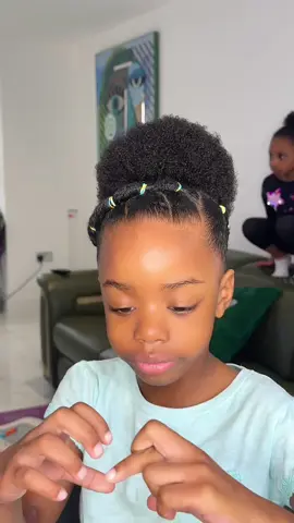 Kids hairstyle #naturalhair #hairstyle #childrenhairstyle #trendyhairstyle #hairtransformation #olivia_chukwu 