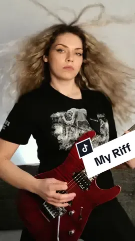 🎁 We're currently running a Giveaway on Instagram, organized by @Cherry Dog Apparel and myself! 🎁 ✨ You still have today and tomorrow to enter - check my Instagram to see how to participate - 🔗 Link is in bio! 🏆 The winner of the 