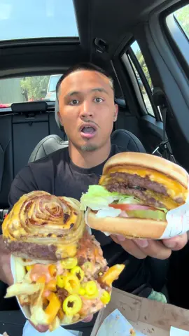 Is In-N-Out better in California?🍔 #fyp #fastfood #Foodie #fypシ #review #losangelesfood #foodtiktok #foodasmr #innout #mukbang 
