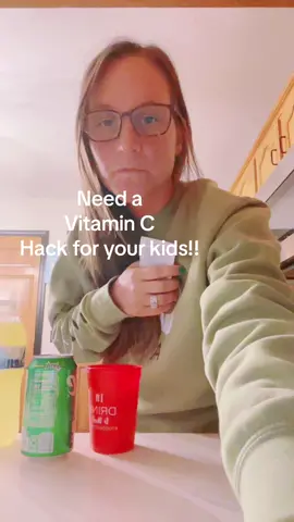 Vitamin C hack for the win for the kiddos!! #vitaminc #vitaminchack #heakthyhabits #immunesupport #emergenc #fyp 