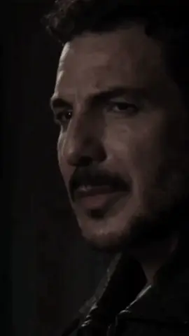 وكأنني رجُل مُسن ، قد تعدى عُمرهُ الثمانون عامًا ، شعُور سيئ للغاية.. لقد ماتتّ الرغبه في كُل شيئ، اصبحت الحياة باهتةً.....شعور لا يقال و اذا قيل لا يفهم ..... قدره أن يبقى شعور....#باسل_خياط #نظرة_حب #🖤🥀 