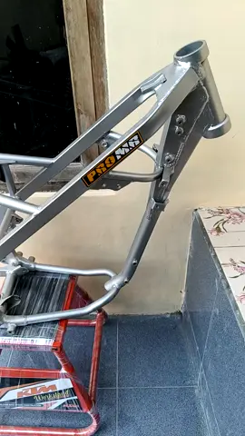 FRAME CUSTOM KLX 150 BISA UNTUK SMW MESIN MOTOR #klx #klxsupermoto #klxindonesia #supermoto #supermotoindonesia #klx150 