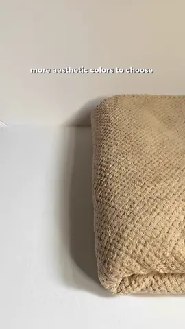 experience the luxurious feel of ultra-soft cotton fibers that gently caress your skin while efficiently absorbing moisture after bathing 🧖🏻‍♀️ click the yellow basket to buy 🫶🏻 #fastabsorbenttowel #quickdryingtowel #bathtowel #absorbentbathtowel #absorbenttowel #microfibertowel #cottonbathtowel #fyp #foryou #foryoupage #maicart