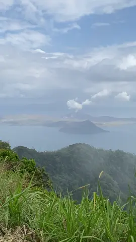 TAAL VOLCANO view from Skyranch Tagaytay 🎡🌋 #fyp #taalvolcano #skyranchtagaytay 