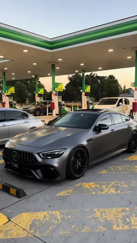 One nice sunset and one nicer car #mercedes #amg #gt63s #mercedesbenz 