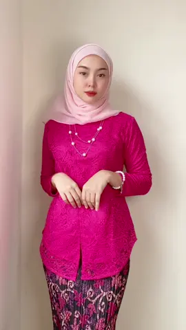 Kalini sumpah love sangat colour pink , kepada korang yang tema pink tahun ni cepat2 grab sebelum sold out nahh 😍🩷  #eidrayyabynurulmall #fyp #fypシ゚viral #fypage #fyppppppppppppppppppppppp #fypdongggggggg #fypp #fypシ #bajuraya 