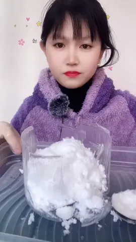 ice #asmr #asmrsounds #fyp #nice #crunchy #fyp #nice #crunchy #icecreamlover #viralvideo #fypシ #nice #IceSkating #chips #iceeatingasmr #trend 