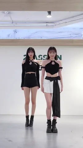 Twice-One Spark 唱跳cover 我們又合體拍唱跳啦～還想看我們挑戰哪一首呢🤪 @Anita @TWICE  #kpop #jyp #twice #onespark #cover #dance #sing #唱跳