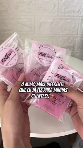 Quando eu falo que nossos mimos sao EXCLUSIVOS e especiais é disso que eu estou falando: 🥰🎁 Sim eu penso MUITO em cada mimo que eu preparo para minhas clientes ❤️ #mimosparaclientes #mimopersonalizado ##empreendedora#b#brinde