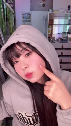 #광고 @medicube_korea 드디어 밝히는 깐달걀파부 비결은?🤫 1등패드 #제로모공패드 ! 60만개나 판매된 것에는 이유가있었다 저는 화장 전후 스킨케어단계에서 피지&각질관리로 사용하는데  두가지 패드타입으로 결정리, 간단 모공팩까지 커버된다는!! 화장 잘 안먹는다, 막써도 되는 스킨케어 찾는다면? 메디큐브로-! #메디큐브 #medicube #메디큐브모공패드 #1등모공패드 #제로모공패드 #모공패드 #블랙헤드추천템 #새학기추천템 #깐달걀패드 #패드추천 #틱톡