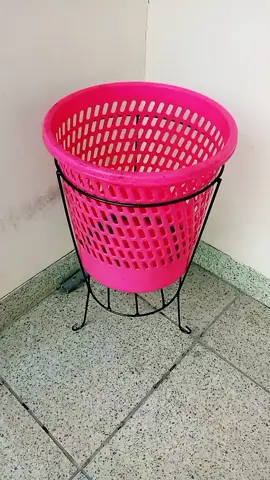 Ruangan rumah auto RAPI pakai rak sampah/stand tempat sampah guys #tempatsampah #raksampah #tempatsampahviral 