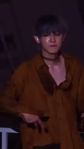 Chanyeol ini vidio lama padahal, tapi  masih sama sih gantenya 😲😍 #chanyeol #exoweareone #exol 