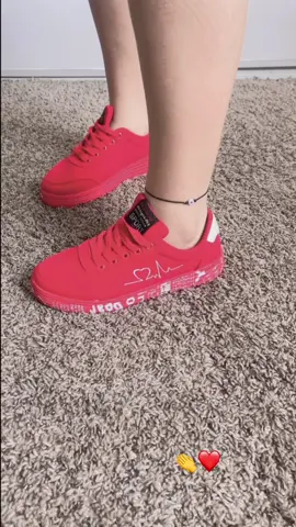 #fypシ゚viral #sneakers #greenscreenvideo #viralvideo #california #buenacalidad #rojo❤️ #greescreen 