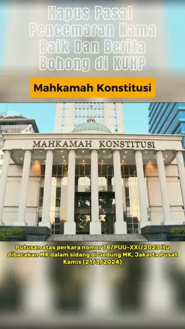 MK Kabulkan Gugatan, Hapus Pasal Pencemaran Nama BaikPutusan atas perkara nomor 78/PUU-XXI/2023 itu dibacakan MK dalam sidang di Gedung MK, Jakarta Pusat, Kamis (21/3/2024). Sidang dipimpin secara langsung oleh Ketua MK Suhartoyo. Mahkamah Konstitusi membatalkan dua pasal tentang pencemaran nama baik dan penyebaran berita bohong yang menimbulkan polemik di dalam Undang-Undang Nomor 1 Tahun 1946 tentang Peraturan Hukum Pidana. dua Pasal tersebut dinilai sebagai pasal karet yang tidak jelas parameter atau tolak ukurnya sehingga berpotensi menimbulkan kesewenang-wenangan dalam penerapannya.  MK Putus Pasal Pencemaran Nama Baik di KUHP Inkonstitusional Bersyarat. #pasalpencemarannamabaikdicabut #mahkamahkonstitusi 