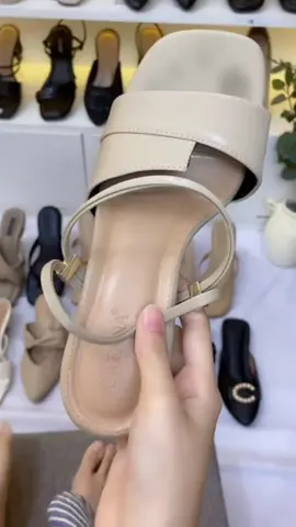Sendal wanita murah bahan kualitas premium #sendalcewek #sendalwanita #sendalflatshoes #sendalhaktahu 