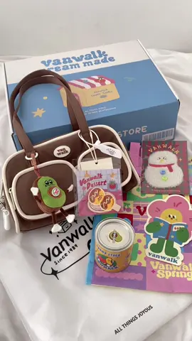 Replying to @dandeli0n4 hazelnut is now available 🍥  #vanwalk #standoilbag #cutebag #tiktokfinds #tiktokshop #shoulderbag 