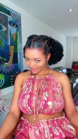 This hairstyle 🔥 i love! 😍 #naturalhair #hairtransformation #kinkyhair #diyhair #olivia_chukwu 
