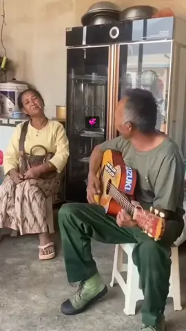 可爱的一对兄妹💗💞