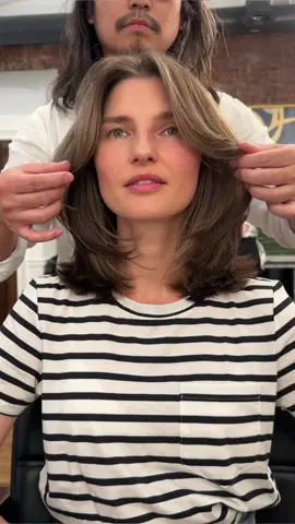 Layered medium bob ✨ #curtainbangs #greenwichct #newyorkhairsalon #layercut #beachywave #bobhaircut #miamihairstylist #blondehair #bouncyhair #shorthair 
