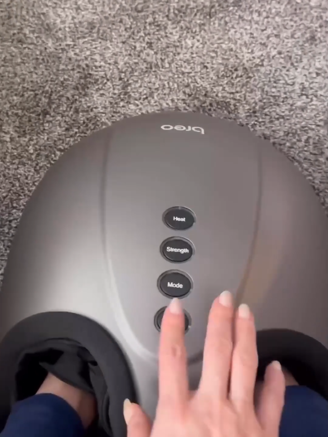 Your feet need massaging too #relax #relaxing #footmassage #painrelief #shiatsu #shiatsumassage #breo #breomassager #tiktokmademebuyit #fyp #foryou #fypシ