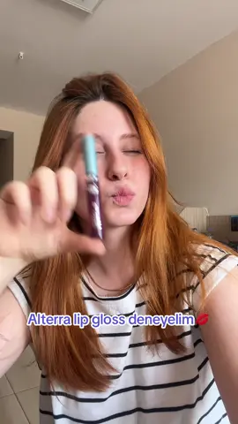 benn çok beğendim yapış yapış değil, rengi çok hoş ve uygun fiyatlı🫠🫠🫠 #lipgloss #alterra #alterralipgloss #ürüninceleme #üründenemesi #ürünönerisi #ürüntanıtım #lipglosses #lipglossaddict #rossmann #rossmannalterra #fy #fyppppppppppppppppppppppp #keşfet #keşfetteyizzz 