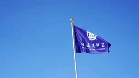 Seoul National University  #snu #seoulnationaluniversity #korea #university #fyp #4u #foryoupage #bismillahfyp 