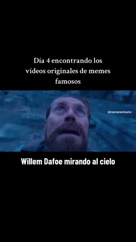 Historia del meme: Willem Dafoe Looking Up, también conocido como Vincent van Gogh Looking Up, es una escena de la película biográfica de 2018 At Eternity's Gate en la que Vincent van Gogh, interpretado por Willem Dafoe, mira al cielo con una expresión abrumada. La escena se ha utilizado ampliamente como formato GIF y título de imagen en línea, generalmente en un sentido literal para representar al sujeto del meme mirando algo encima de él. Origen - El 5 de septiembre de 2018, se publica el trailer del drama biográfico titulado 