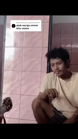 Membalas @papedasaset15 orang #namlea mungkin tau lagu ini,,🥹 #namlea_maluku #wailihangstory #mama #usmanhitu #VoiceEffects 