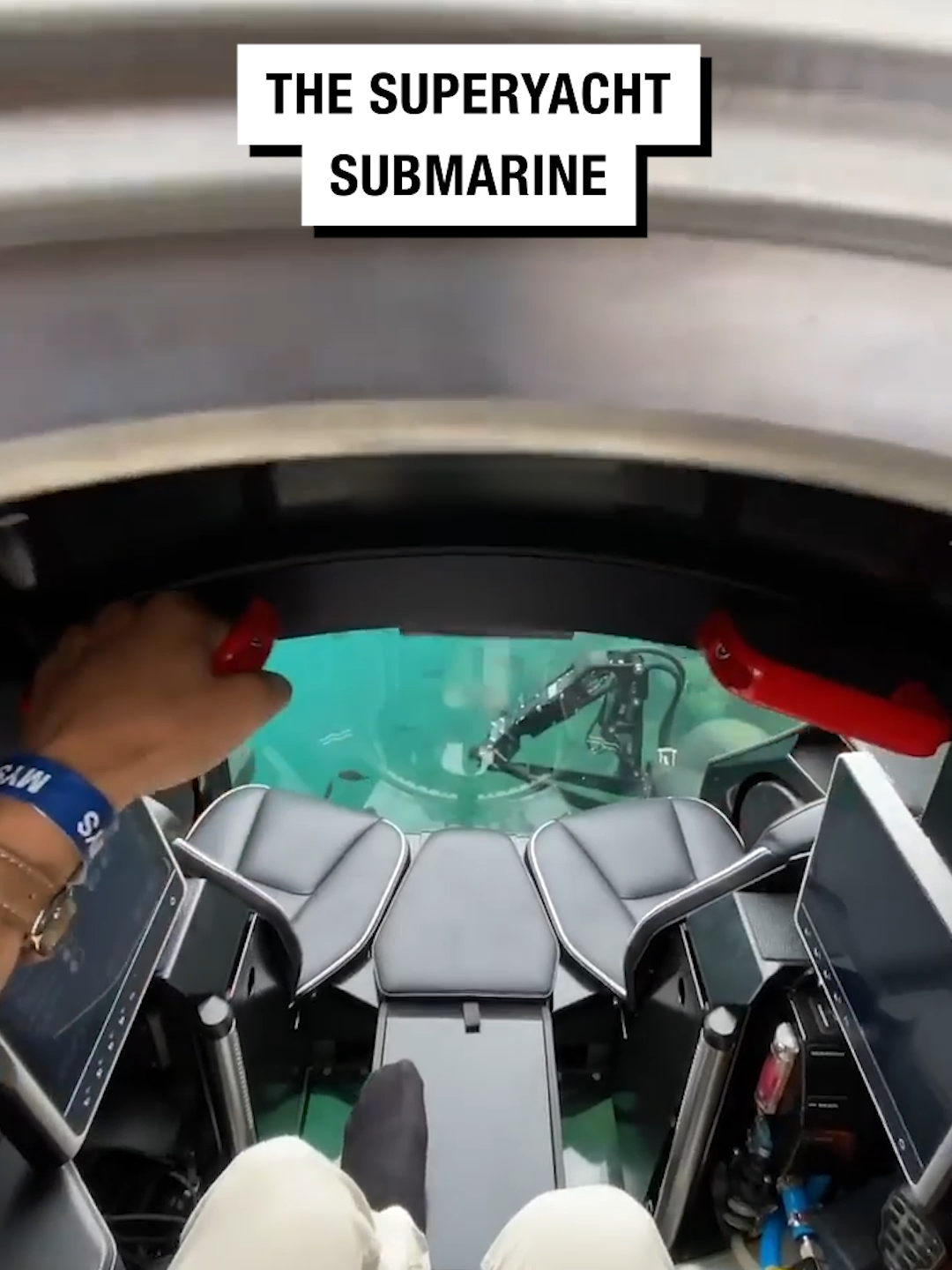 So where can I buy one of these?! 🤣🤩 🎥 dadocesaro #UNILAD #fyp #foryou #foryoupage #superyacht #submarine #superyachtsubmarine #underthesea #underwater #sea #tech #techtok