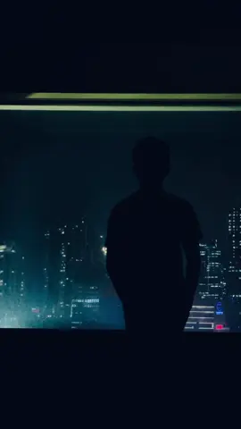 That’s what love is 🖤  #lover #couple #dancecouple #cinematic #citylights #siluet #fyp @Vizyla 