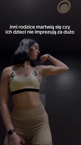 upsi no czasem sie zdarzy 🤒 #trenerpersonalny #treningpersonalny #trenerpersonalnykatowice #personaltrainer #siłownia #trening #kontuzja #sport #Fitness #gym #GymLife #gymrat #bieganie #trójbój #FitTok #motywacja #dyscyplina #katowice #dlaciebie #fyp 