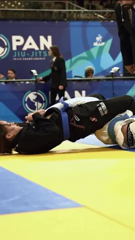 Who said female grapplers arent exciting! Make sure you guys check out Emily Leyva! #bjj #jiujitsugrappling #bjjfamily #tapouttales  #jiujitsulifestyle 
