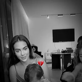 #Ronaldo #georginarodriguez #fypシ 