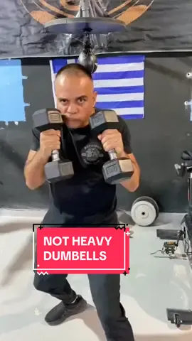 Don’t shadowbox with too heavy dumbbells 🥊 #papaiosif #boxing #heavy #dumbell #fyp #foryou 