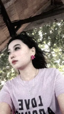 bidadariMana yg datang pdamu tuan,,sehingga responMu mulai berbeda🦍