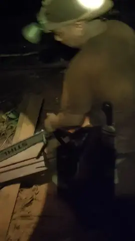 gelap dikit gak ngaruh😂😂#opratorsenso #stihl070 #opratorsensomuda #ojekkayupalang #opratorsensomuda 