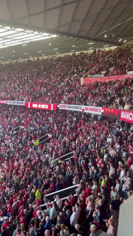 Welcome to Old Trafford ☀️ 🔥🔥 #oldtrafford #manchesterunited #manutd #manutdtiktok #mufc #viral #football #football #footballtiktok #footballtogether #Soccer #makeitvirаl #like #follow #manchester #manchesterunitedfans #robbertt00 #unitedwestand #sunnyday #PremierLeague #fifa #uefa #ucl #europaleague 