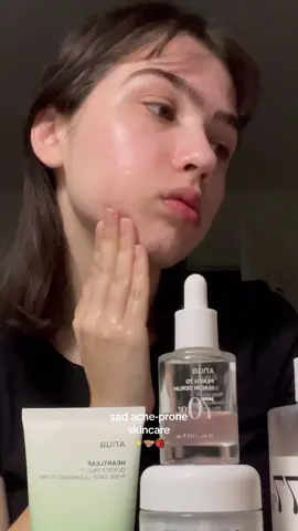 Just a draft, I was sad bc I thought my skin was in the worst condition hahaha  #skincare #kbeauty #koreanskincare #anua #skincareroutine #acneproneskin #acneskin 