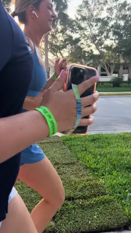 SteadyStraps® makes running with your phone so much easier 🏃🏼‍♀️ #SteadyStraps #freethehand #Running #runners #training  #tiktok #trending #trend #foryou #fyp #foryoupage #florida #springbreak #smallbuisness #support #phonegrip #phoneholder #phoneprotection