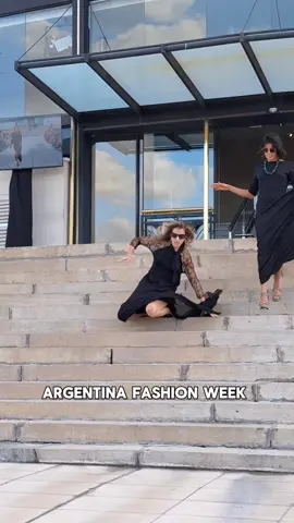 arfweek🖤  . . . #argentinafashionweek  #semanadelamoda #altamoda #diseñoargentino #fashionblog #fashiontiktok #fashioninspo #fashionweek #fashionweek2024 