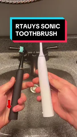 The best electric toothbrush money can buy now #electrictoothbrush #dentalhygiene #tiktokmademebuyit #tiktoksavings #tiktokshop 